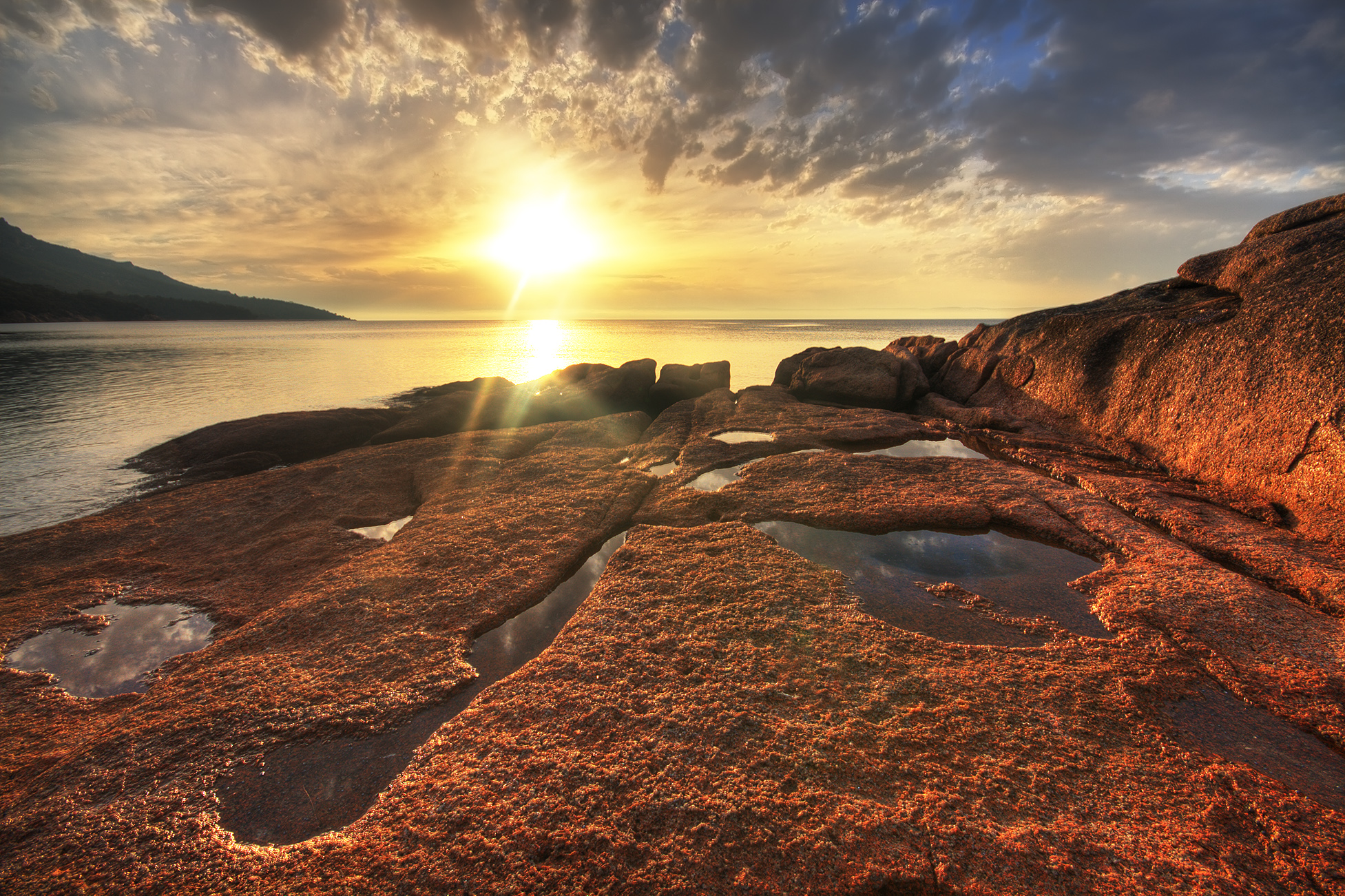 địa điểm du lịch đẹp nhất Tasmania - coles bay