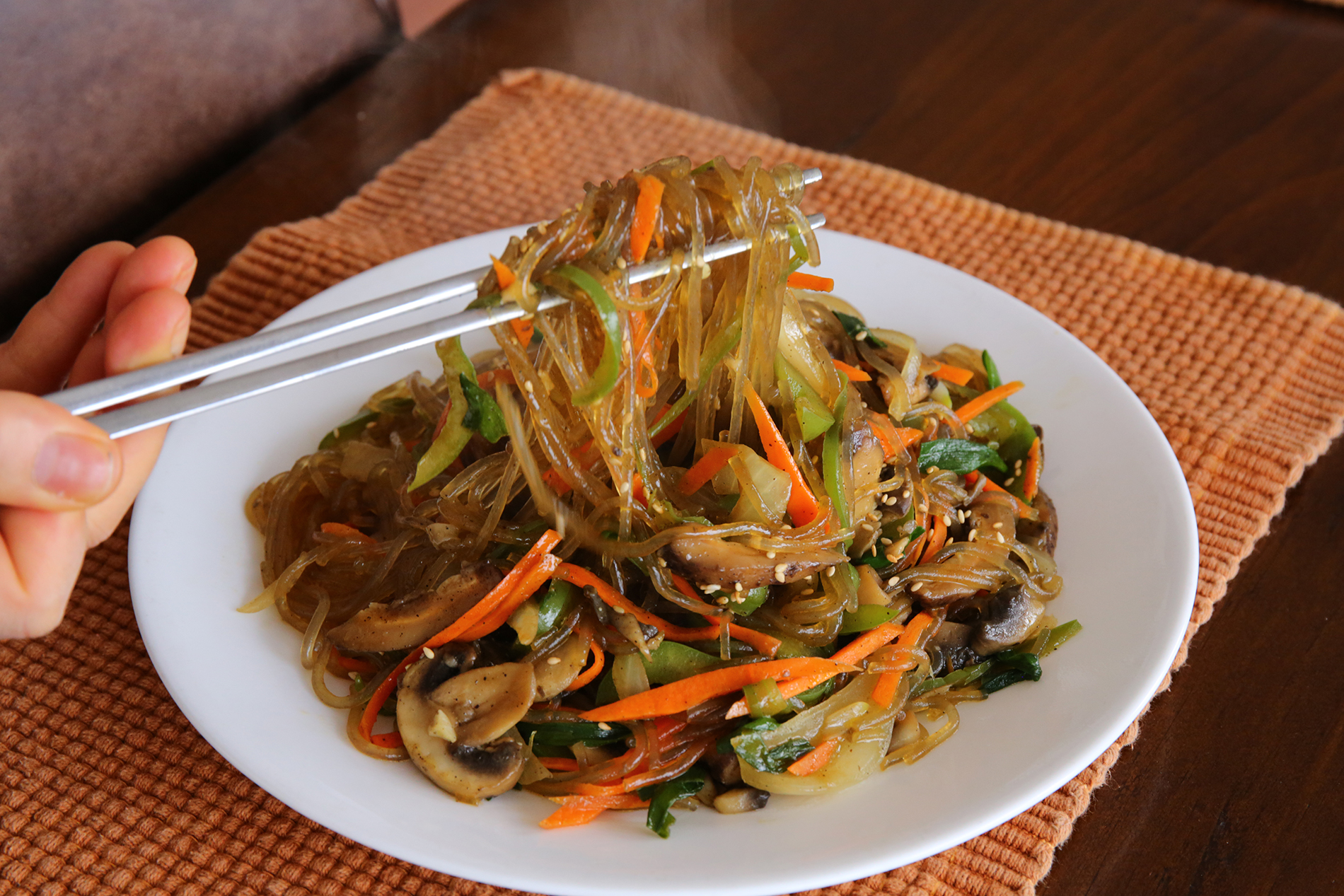 du lịch hàn quốc tết nguyên đán Japchae